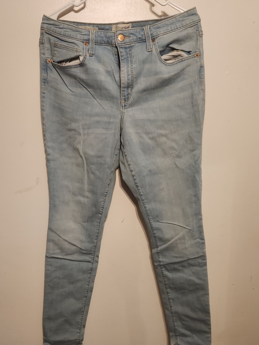 Universal Thread Light Wash Skinny Jeans
